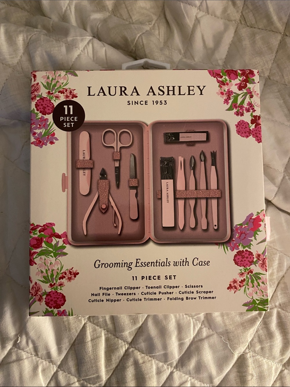 ❤️ 3 for 12.00 Laura Ashley Pink 11-Piece Grooming Set in Floral Box